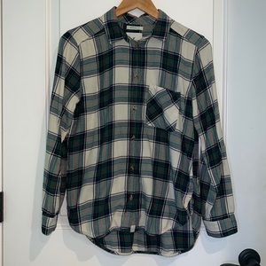American Eagle Outfitters Boyfriend Fit Long Sleeve Button Down Flannel (Size M)